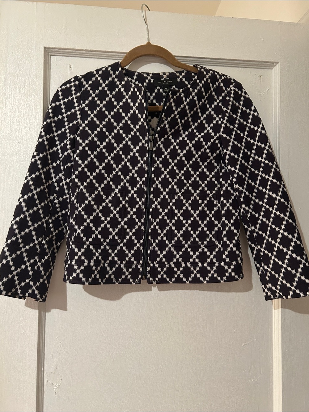 Ann Taylor Navy Blue & White Patterned Zip Jacket